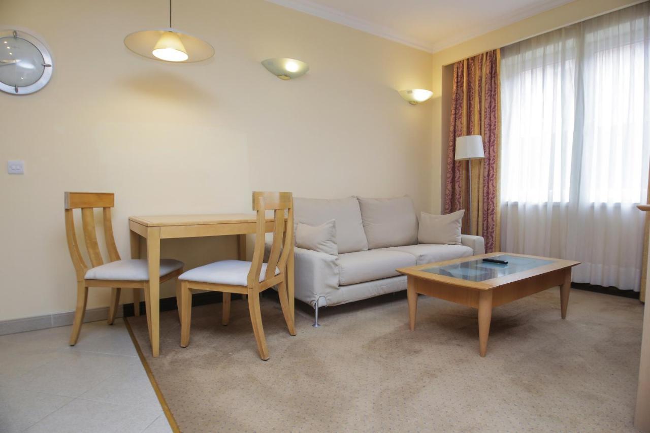 Chagala Atyrau Hotel Zewnętrze zdjęcie
