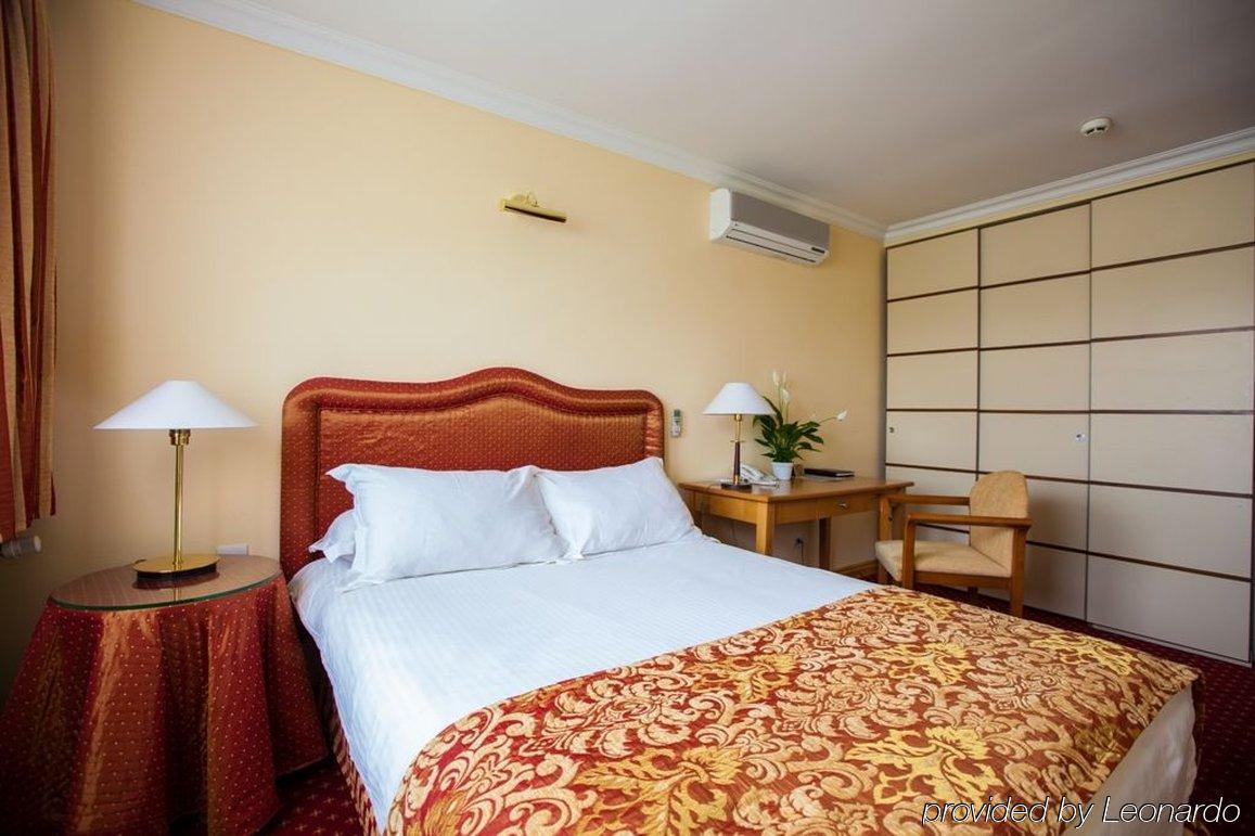 Chagala Atyrau Hotel Zewnętrze zdjęcie