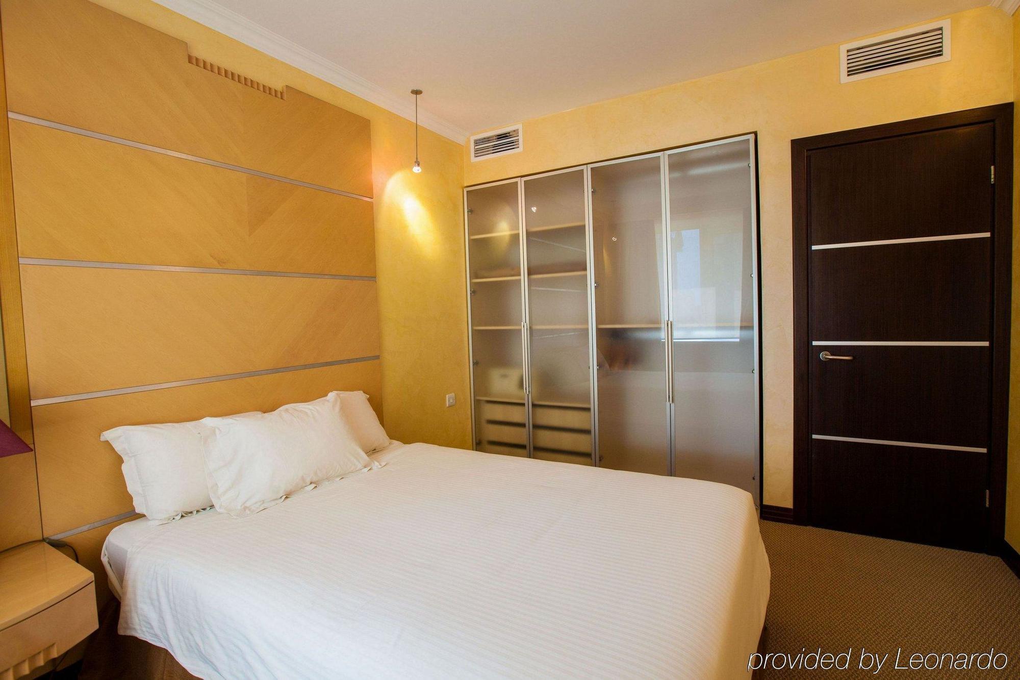 Chagala Atyrau Hotel Zewnętrze zdjęcie
