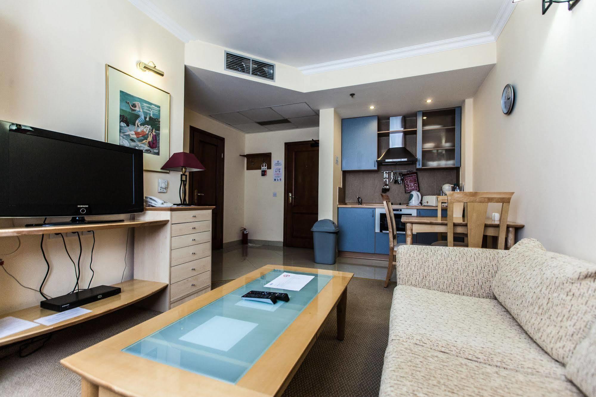 Chagala Atyrau Hotel Zewnętrze zdjęcie