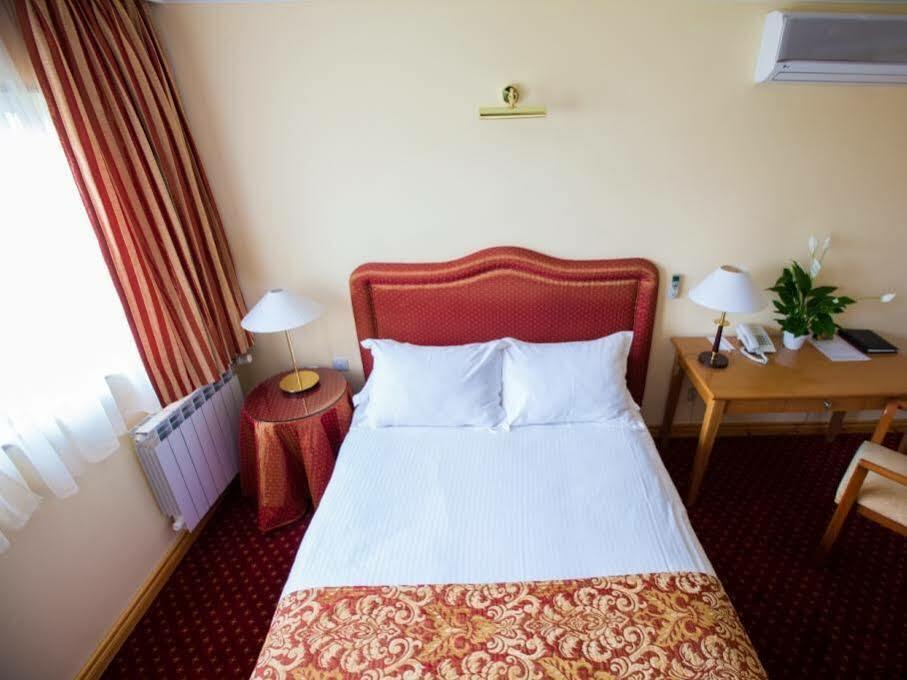 Chagala Atyrau Hotel Zewnętrze zdjęcie